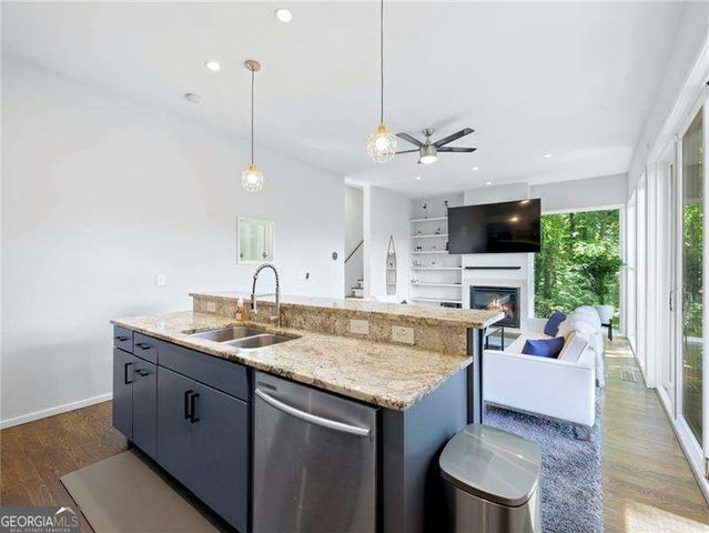 5724 Kayron Drive, Atlanta, GA 30328