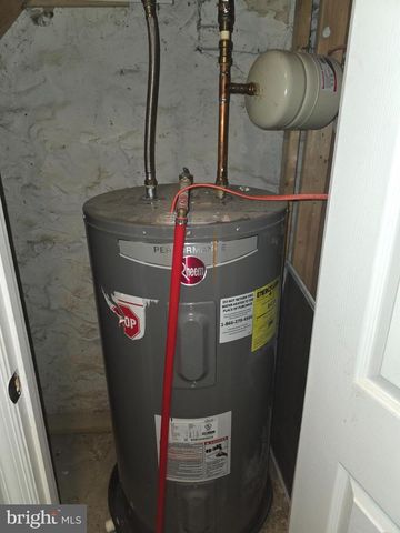 405 N LOUDON AVE, Baltimore, MD 21229