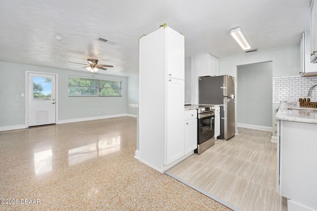 1045 Continental Drive, Daytona Beach, FL 32117