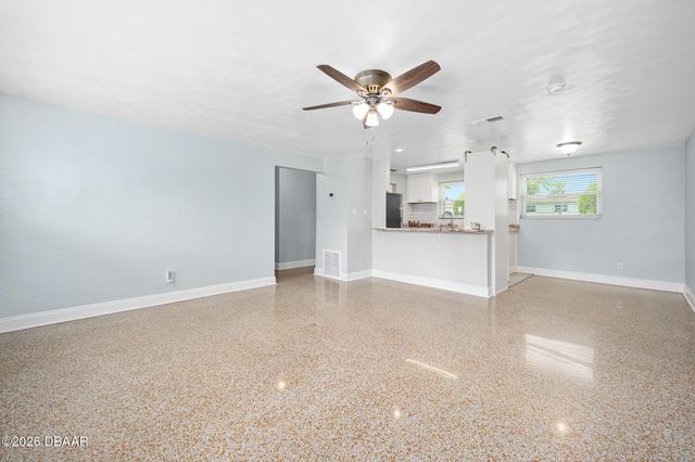 1045 Continental Drive, Daytona Beach, FL 32117