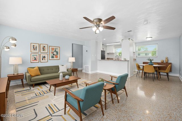 1045 Continental Drive, Daytona Beach, FL 32117