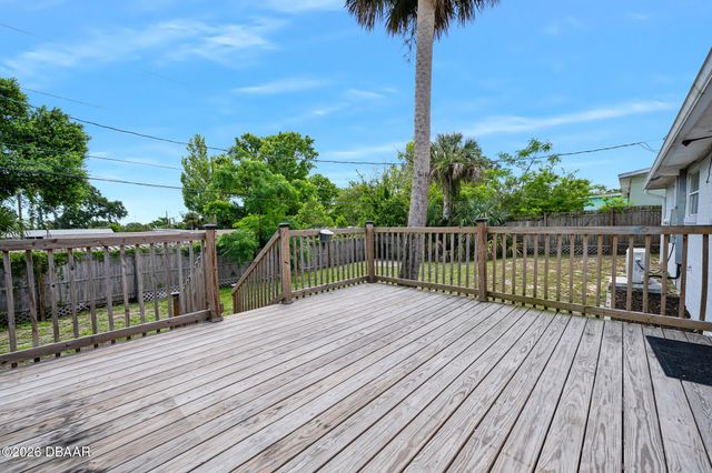 1045 Continental Drive, Daytona Beach, FL 32117