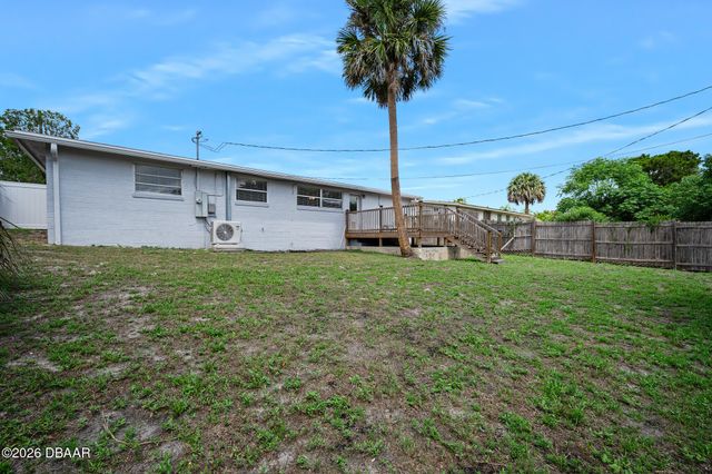 1045 Continental Drive, Daytona Beach, FL 32117