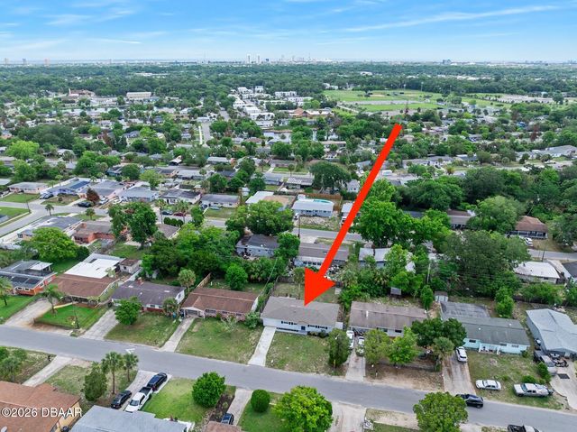 1045 Continental Drive, Daytona Beach, FL 32117
