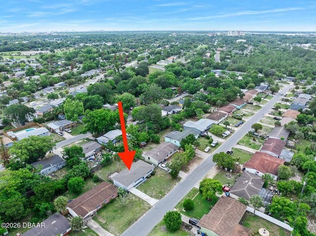 1045 Continental Drive, Daytona Beach, FL 32117