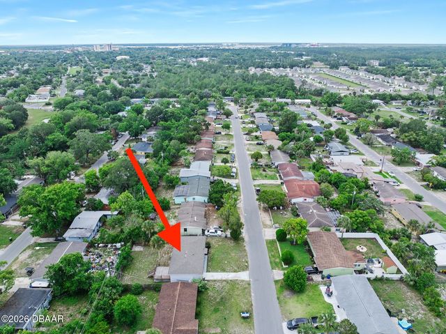 1045 Continental Drive, Daytona Beach, FL 32117
