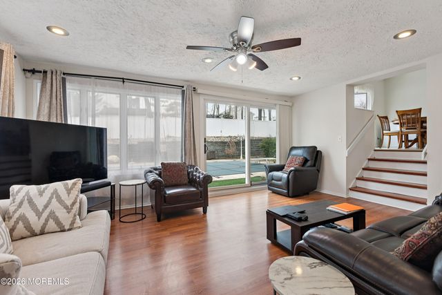 10 Walter Drive, Hazlet, NJ 07730