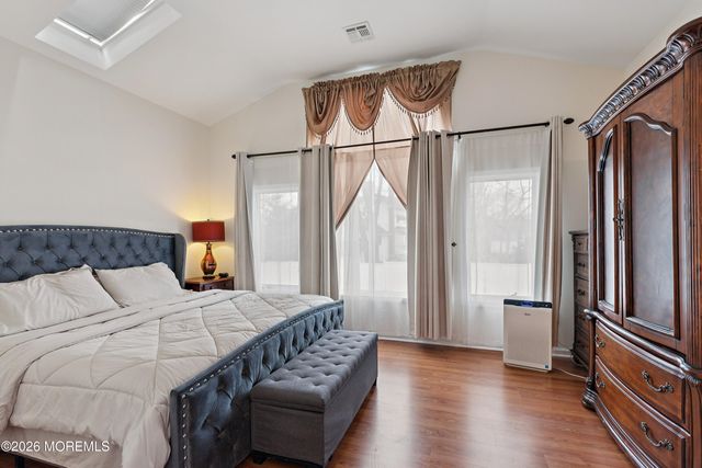 10 Walter Drive, Hazlet, NJ 07730