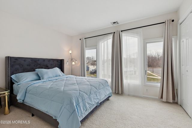 10 Walter Drive, Hazlet, NJ 07730