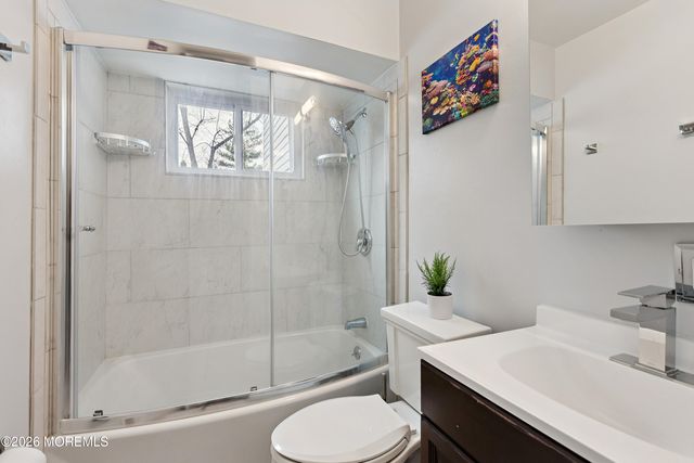 10 Walter Drive, Hazlet, NJ 07730