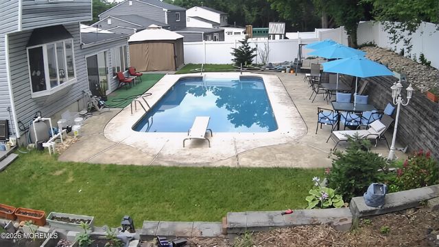 10 Walter Drive, Hazlet, NJ 07730