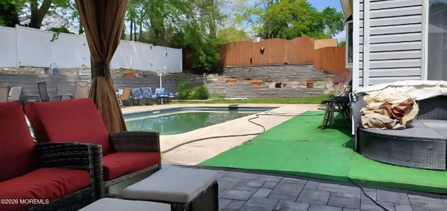 10 Walter Drive, Hazlet, NJ 07730