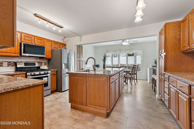 10 Walter Drive, Hazlet, NJ 07730