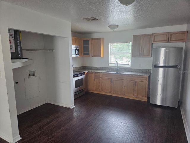 3212 N 50TH STREET B, Tampa, FL 33619