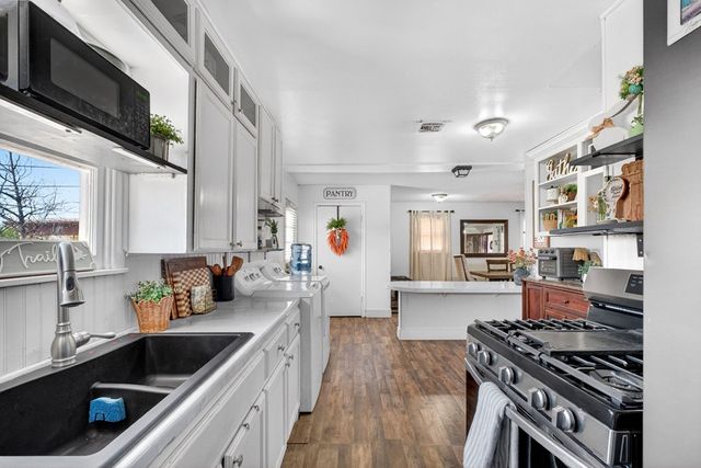 2405 W 14th St, Odessa, TX 79763