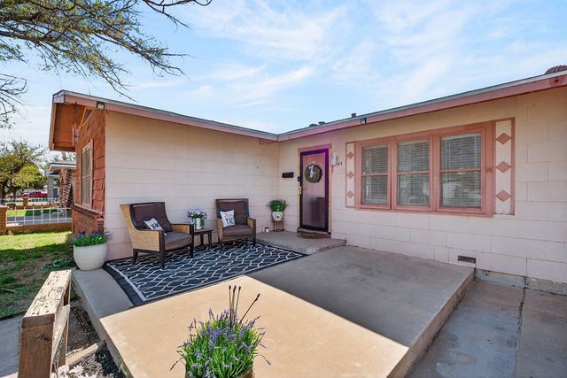 2405 W 14th St, Odessa, TX 79763