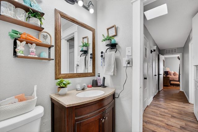 2405 W 14th St, Odessa, TX 79763