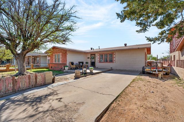 2405 W 14th St, Odessa, TX 79763