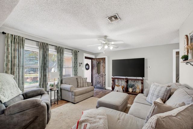 2405 W 14th St, Odessa, TX 79763