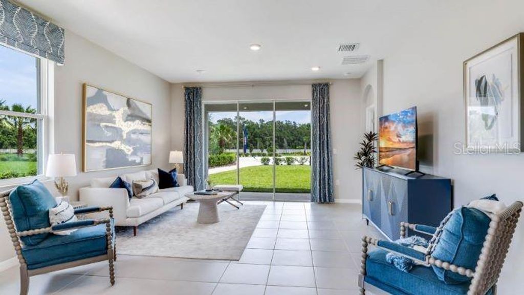 Image 8 of property listing at 18011 CROPSIDE TRAIL, Lakewood Ranch, FL 34211