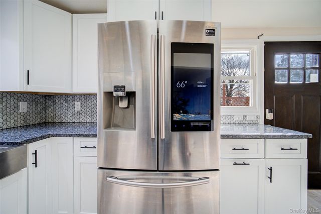 17 Baldwin Road, Carmel, NY 10512