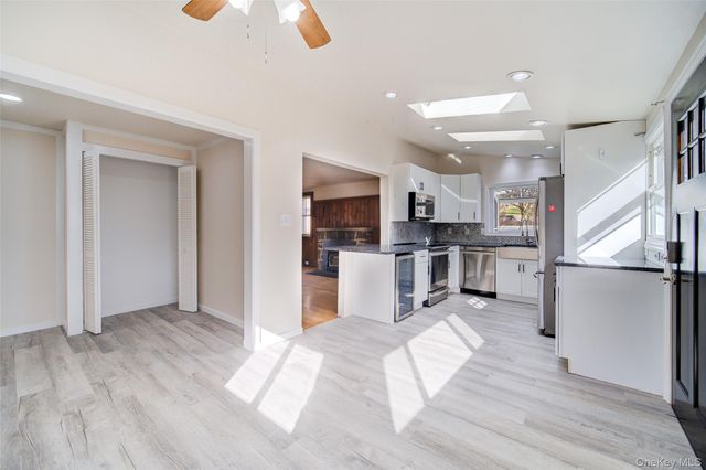 17 Baldwin Road, Carmel, NY 10512