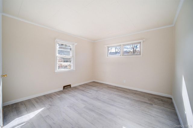 17 Baldwin Road, Carmel, NY 10512