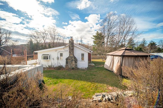 17 Baldwin Road, Carmel, NY 10512