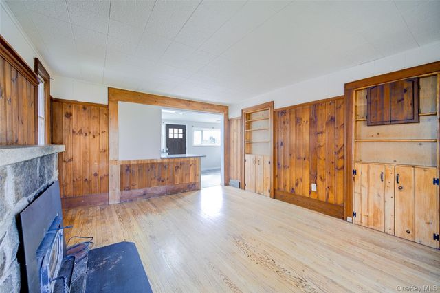 17 Baldwin Road, Carmel, NY 10512