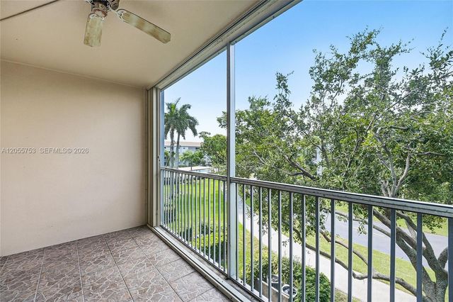 12500 SW 5th Ct 311M, Pembroke Pines, FL 33027