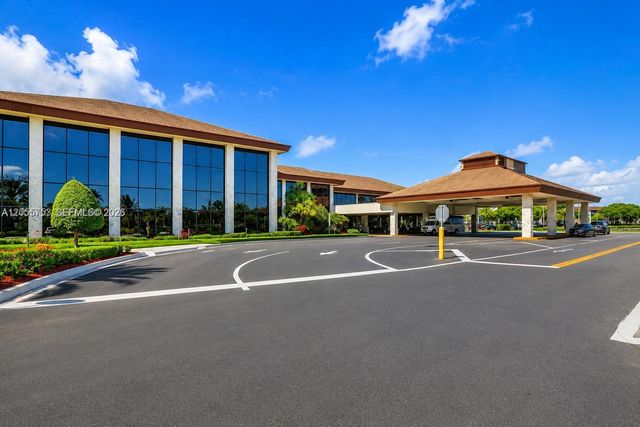12500 SW 5th Ct 311M, Pembroke Pines, FL 33027