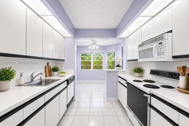 12500 SW 5th Ct 311M, Pembroke Pines, FL 33027