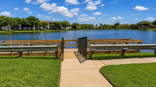 12500 SW 5th Ct 311M, Pembroke Pines, FL 33027