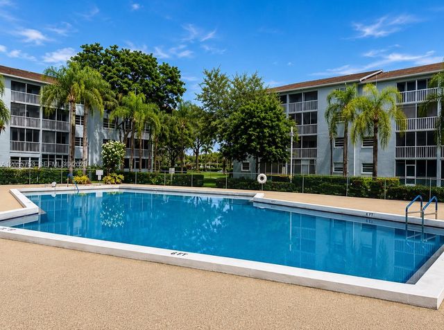 12500 SW 5th Ct 311M, Pembroke Pines, FL 33027