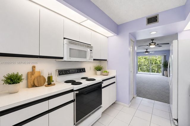 12500 SW 5th Ct 311M, Pembroke Pines, FL 33027