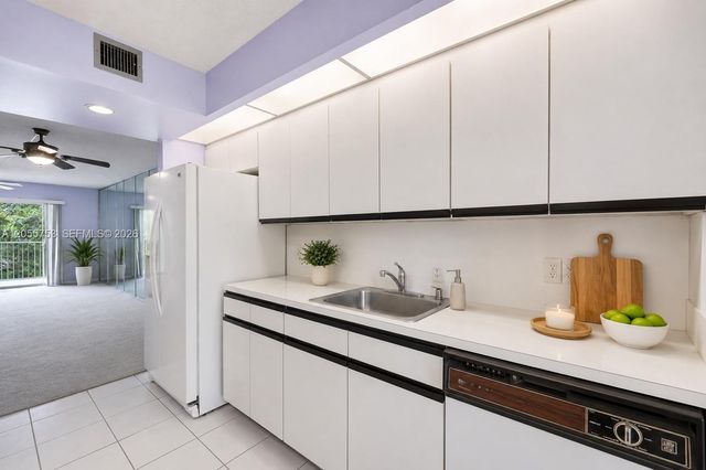 12500 SW 5th Ct 311M, Pembroke Pines, FL 33027