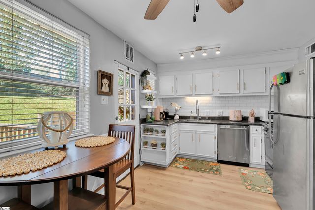 26 Faris Circle, Greenville, SC 29605