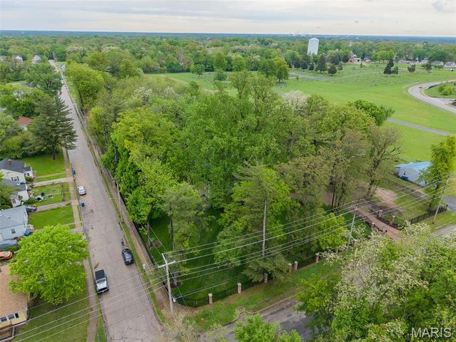 2367 Central Avenue, Alton, IL 62002