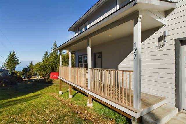 127 Cook Road, Shelter Cove, CA 95589