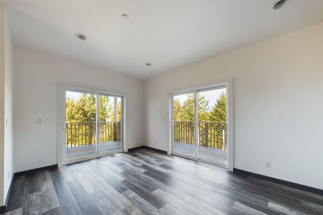 127 Cook Road, Shelter Cove, CA 95589