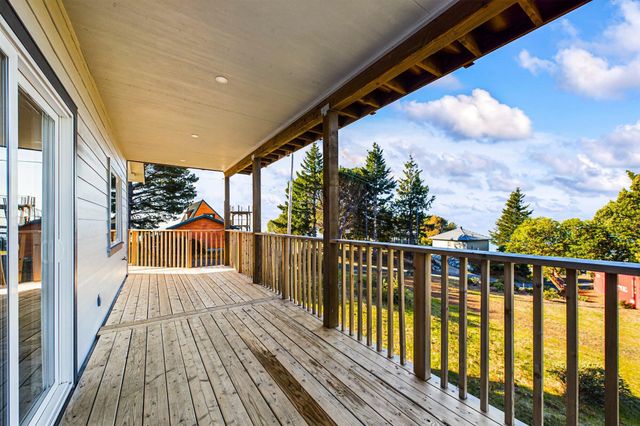 127 Cook Road, Shelter Cove, CA 95589