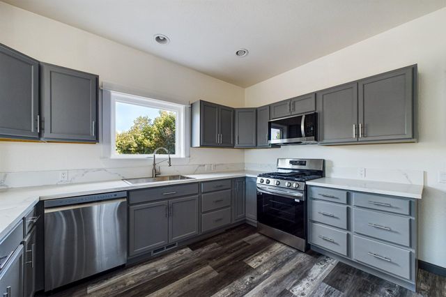 127 Cook Road, Shelter Cove, CA 95589