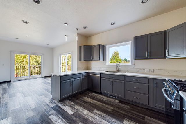 127 Cook Road, Shelter Cove, CA 95589