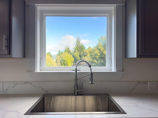 127 Cook Road, Shelter Cove, CA 95589