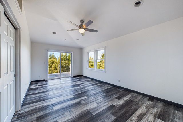 127 Cook Road, Shelter Cove, CA 95589