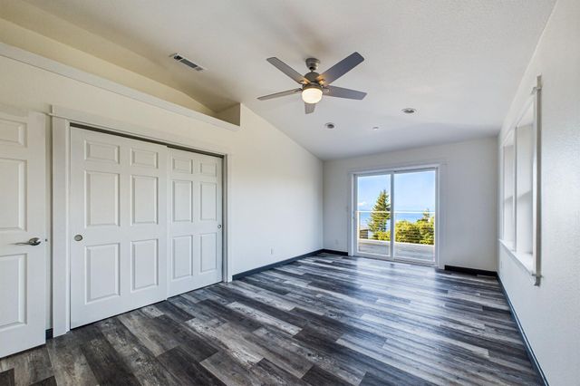 127 Cook Road, Shelter Cove, CA 95589