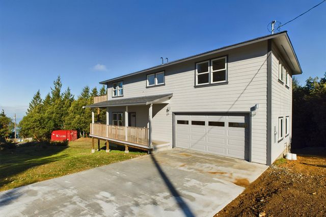 127 Cook Road, Shelter Cove, CA 95589