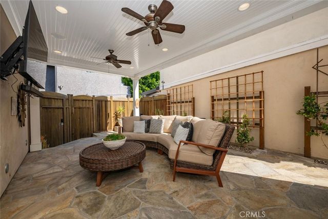 24 Via Di Roma Walk, Long Beach, CA 90803
