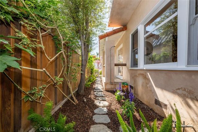 24 Via Di Roma Walk, Long Beach, CA 90803