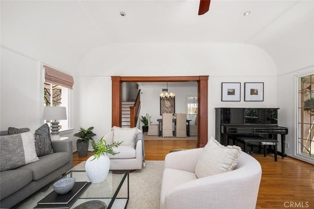 24 Via Di Roma Walk, Long Beach, CA 90803